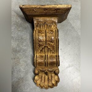 Corbel Acanthus Leaf Shelf